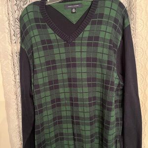 Tommy Hilfiger men’s plaid sweater large